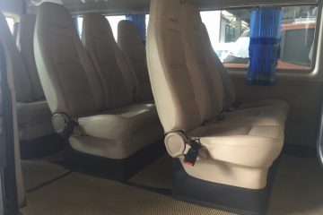 Ford Transit Luxury 2015 – Màu Bạc – Xe không chạy kinh doanh1