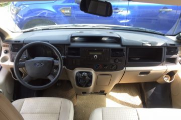 Ford Transit Luxury 2015 – Màu Bạc – Xe không chạy kinh doanh3