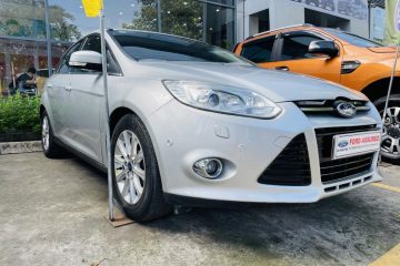 Ford Focus 2.0L Titanium_Số tự động_4 cửa_20136