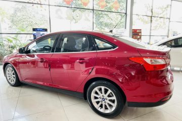 FORD FOCUS 2.0L TITANIUM 4 CỬA_SỐ TỰ ĐỘNG_20158