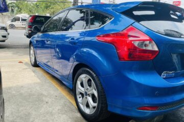 FORD FOCUS 2.0L SPORT 5 CỬA_SỐ TỰ ĐỘNG1