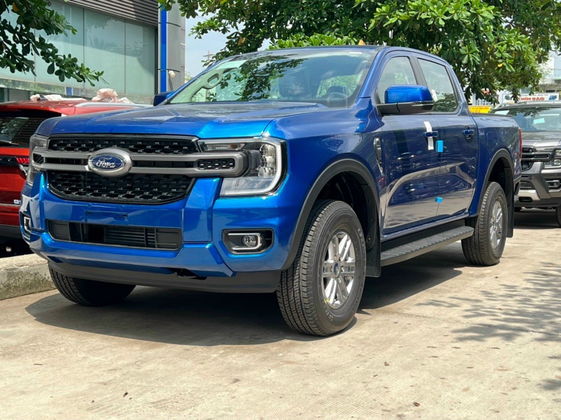 ranger xls xanh 2