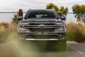 Ford Everest Platinum 3.0L V6 Động Cơ Này Có Ra Mắt Tại Việt Nam ?